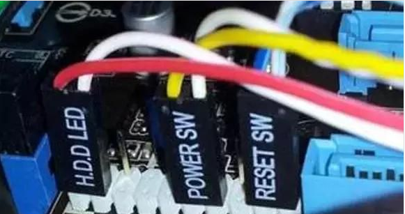 1503021535127623.png 电脑开不了机怎么办