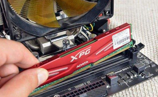 电脑蓝屏 电脑蓝屏